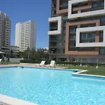 Rochatower 8f شقة *